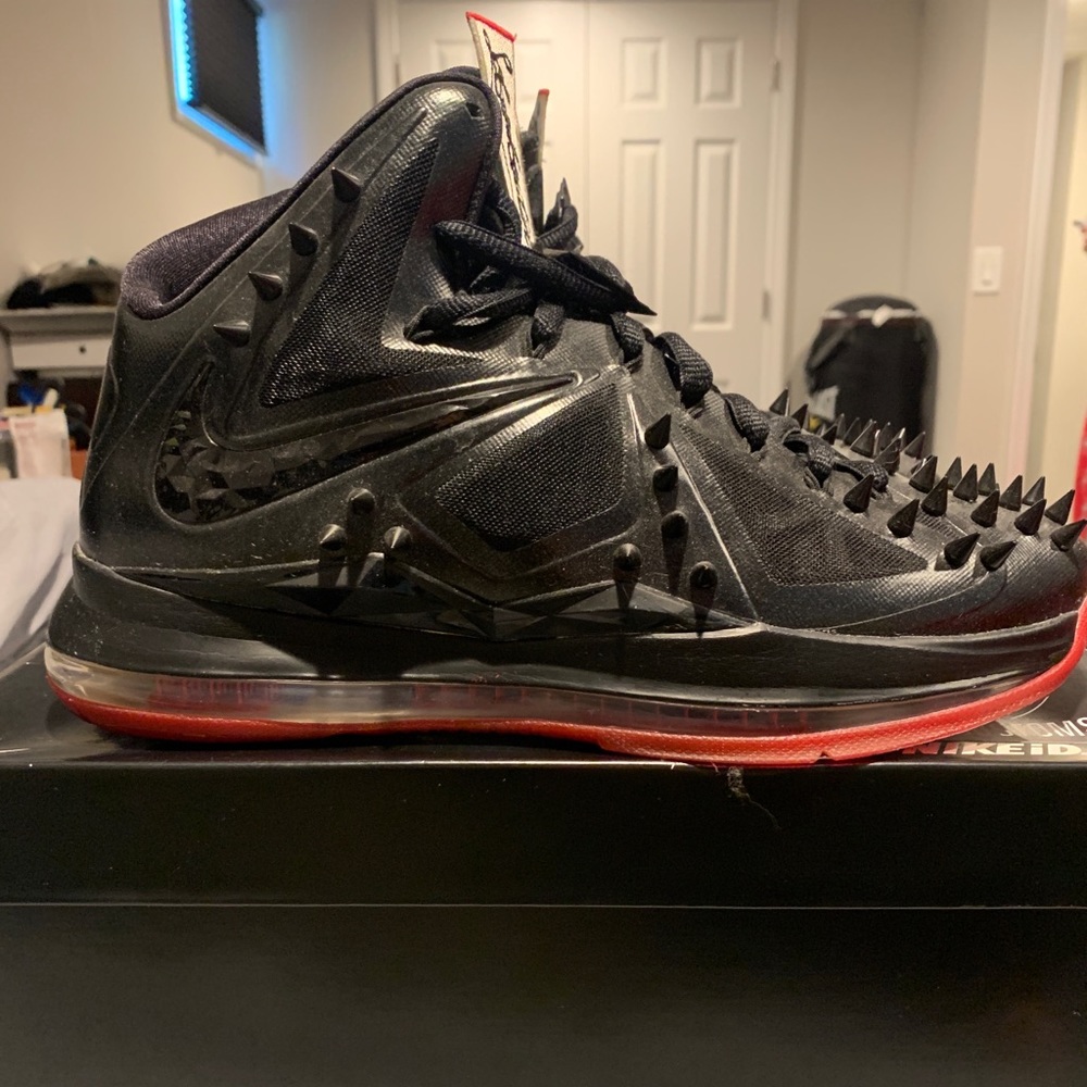 Nike lebron Louboutin x mache custom lebronboutin